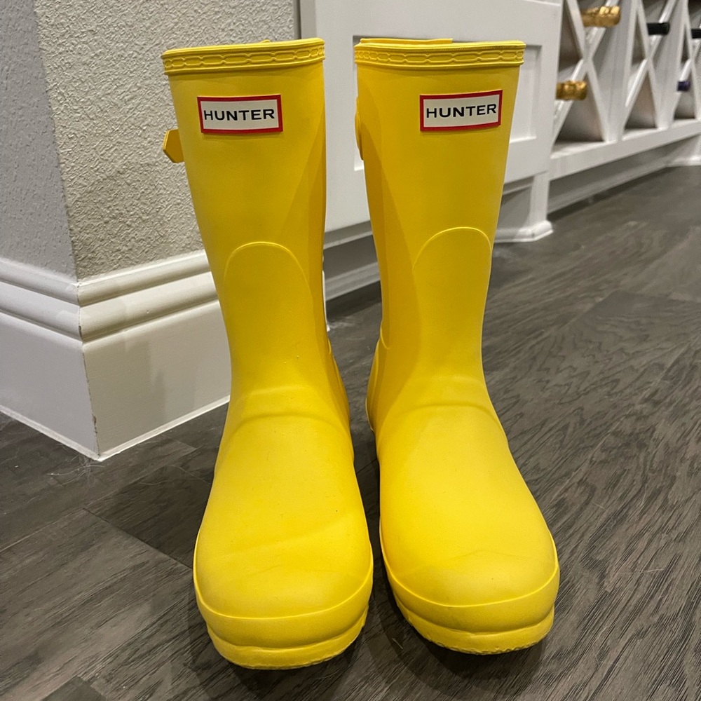 Yellow Short Hunter Boots Sz 8 - Women’s